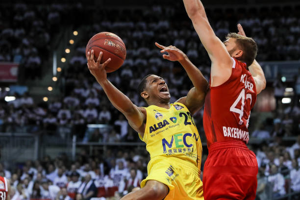 时显得无所 时显得无所